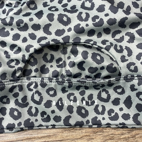 Allfenix Anthropologie Sport Bra Long Jagger Charcoal Leopard Print, size XS - Picture 6 of 7